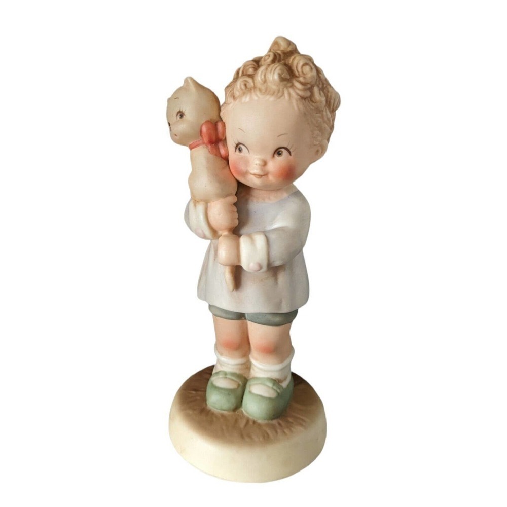 Enesco 5.5" Memories of Yesterday Porcelain Figurine HANG ON TO YOUR LUCK 1987